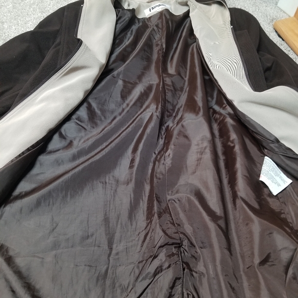 Ladies spring coat - Picture 3 of 3